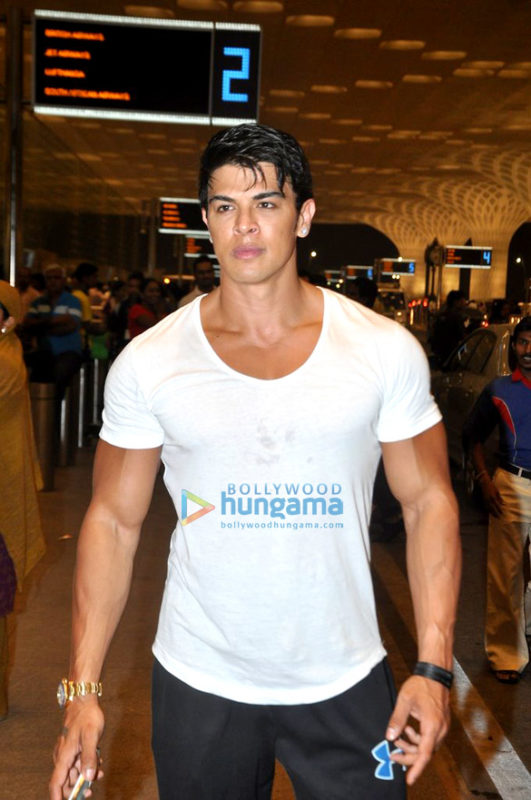 Sahil Khan Movies, News, Songs & Images - Bollywood Hungama