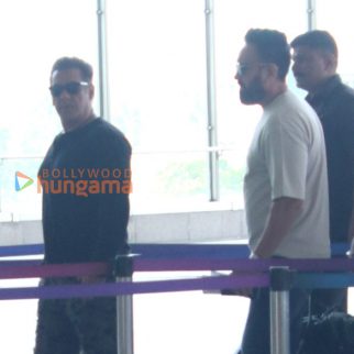 Photos Salman Khan and Nushrratt Bharuccha snapped at the airport (3)