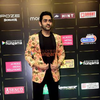 Photos Celebs grace the red carpet at Bollywood Hungama Style Icons Summit and Awards 2024 12 35 (7)