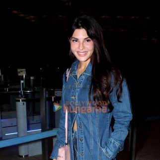 Photos Jacqueline Fernandes, Ranveer Singh, Pooja Hegde and others snapped at the airport (1)