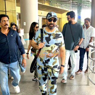 Photos Jacqueline Fernandes, Ranveer Singh, Pooja Hegde and others snapped at the airport (14)