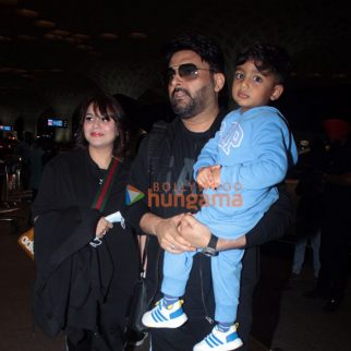 Photos Preity Zinta and Kapil Sharma snapped at the airport (2)