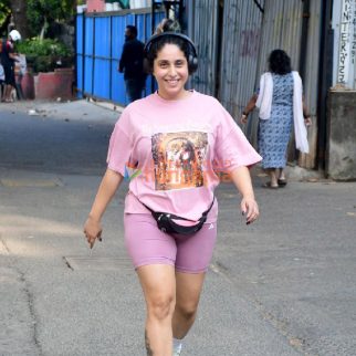 Photos Neha Bhasin snapped at Carter Road (2)