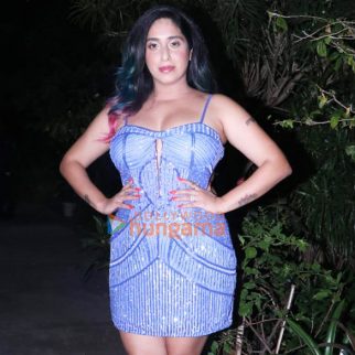 Photos Neha Bhasin snapped in town (2)