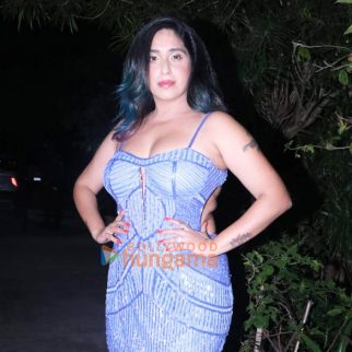 Photos Neha Bhasin snapped in town (4)