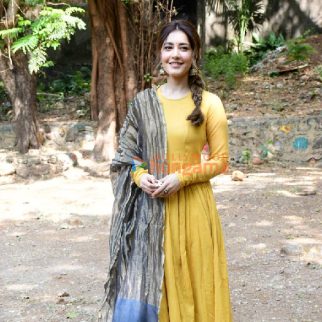 Photos Raashii Khanna kicks off her pre-birthday celebrations with a plantation drive along with 100 kids at the Bhamla Foundation (4)