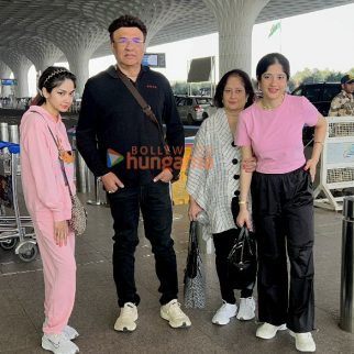 Photos Sunny Leone, Anushka Sen and others snapped at the airport (4)