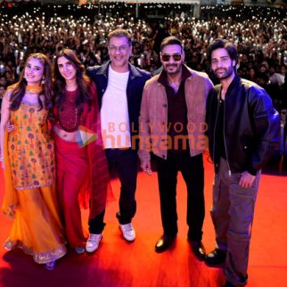 Photos Ajay Devgn, Abhishek Kapoor, Pragya Kapoor, Aaman Devgan and Rasha Thadani launch title track of Azaad in Bhubaneswar (4)