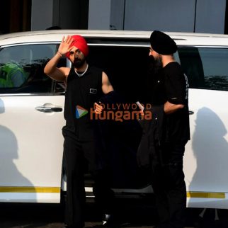 Photos Diljit Dosanjh snapped at Kalina airport (3)