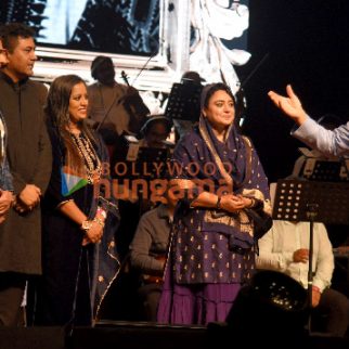 Photos Sonu Nigam's tribute to the legend Mohammed Rafi on his 100th birth anniversary (5)