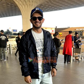 Photos Sonu Sood and Arjun Bijlani snapped at the airport (5)