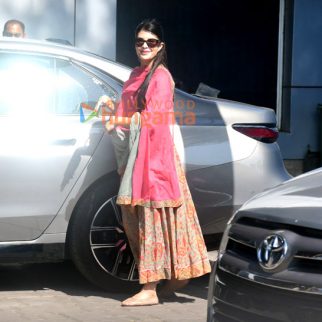 Photos Jacqueline Fernandez snapped at Kalina airport (1)