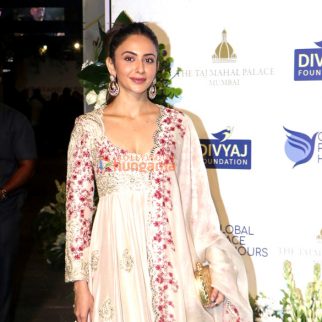 Photos Ranveer Singh, Tiger Shroff, Rakul Preet Singh, Bhumi Pednekar and others snapped attending the walk of Honour at the Global Peace Honours 2025 (39)