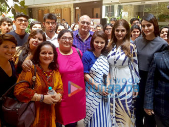 Mandana Karimi, Raveena Tandon, Himani Shivpuri and advocate Nitin Satpute Tanushree Dutta's lawyer attend NDTV’s We the people show