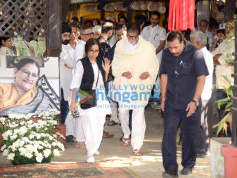Photos: Celebs attend Shabana Azmi's mother Shaukat Azmi's last rites