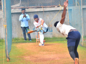 Photos: Ibrahim Ali Khan snapped playing cricket in Juhu