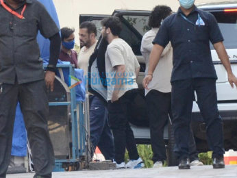 Photos: Salman Khan snapped at YRF studios in Andheri