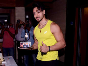 Tiger Shroff celebrates his birthday and cuts the cake with the media