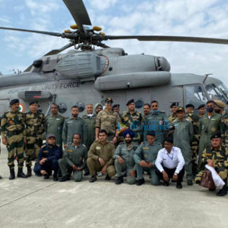 Photos: Akshay Kumar meets BSF jawans guarding the border