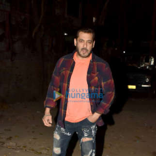 Photos: Salman Khan snapped during Antim – The Final Truth promotions at Mehboob Studio in Bandra