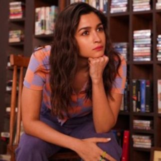 Alia Bhatt shares an alluring picture immersed in the books
