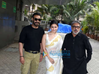 Photos: Alia Bhatt, Ajay Devgn and Sanjay Leela Bhansali attend the trailer launch of Gangubai Kathiawadi