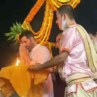 Akshay Kumar performs Ganga Pooja with team Samrat Prithviraj in Varanasi, UP