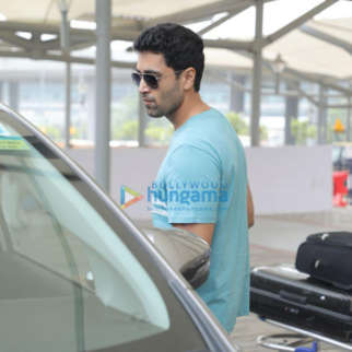 Photos: Adivi Sesh spotted at the Delhi airport for the special preview of the trailer of Major