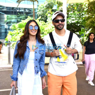 Photos: Varun Dhawan and Kiara Advani snapped at the airport