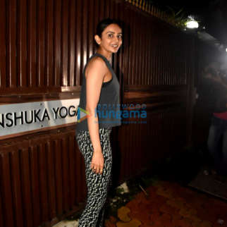 322px x 322px - Photos: Rakul Preet Singh spotted at Anshuka Yoga in Bandra | Parties &  Events - Bollywood Hungama