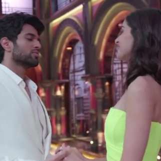 Vijay Deverakonda pours his heart out to Ananya Panday in Telugu