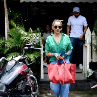 Photos: Jackky Bhagnani and Rakul Preet Singh spotted outside a cafe in Bandra