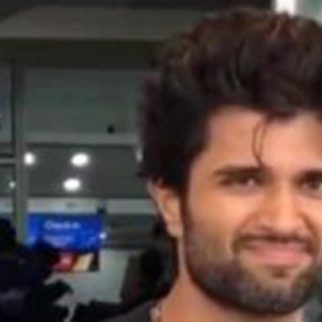 Vijay Deverakonda wins our heart with his simplistic outfit