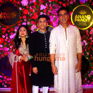 Photos: Amitabh Bachchan, Hrithik Roshan and others snapped attending Anand Pandit's Diwali bash