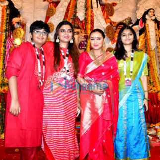 Photos: Rani Mukerji, Patralekha, Tanishaa Mukerji, Tanuja and others snapped during Durga Puja at North Bombay Sarbojanin